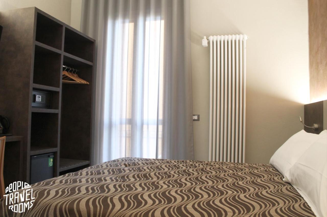 People Travel Rooms Болонья Екстер'єр фото