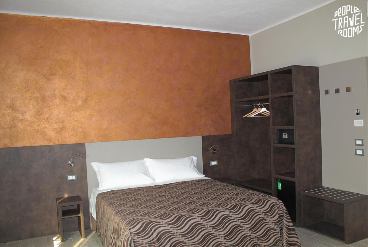 People Travel Rooms Болонья Екстер'єр фото