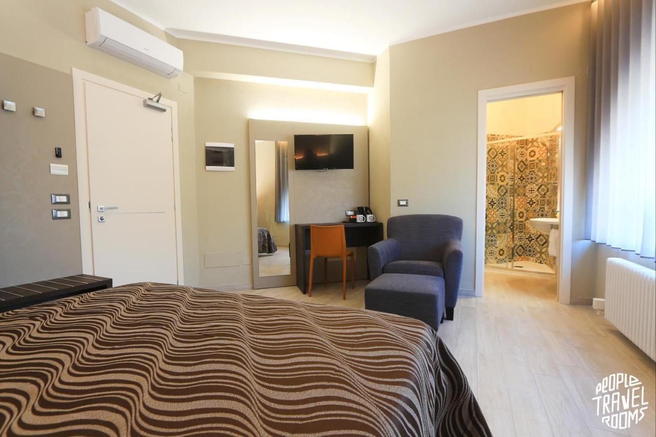 People Travel Rooms Болонья Екстер'єр фото
