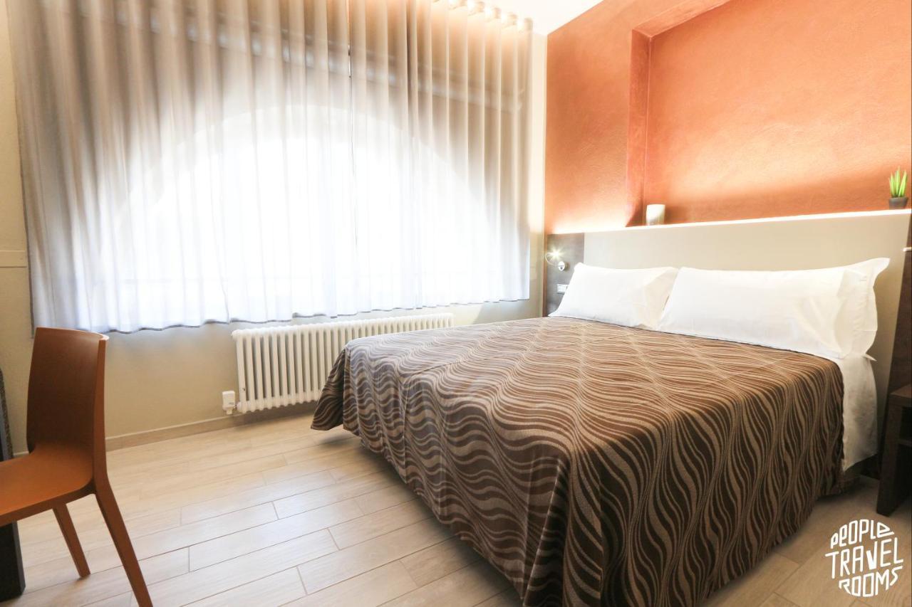 People Travel Rooms Болонья Екстер'єр фото